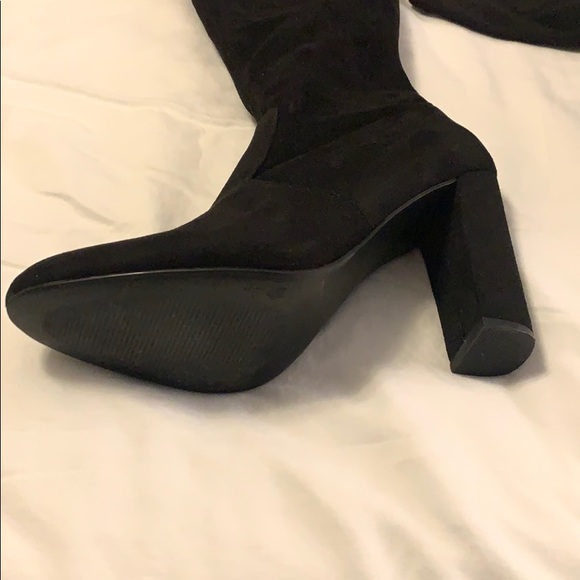 Ultra thigh high black boots - Picture 3 of 4